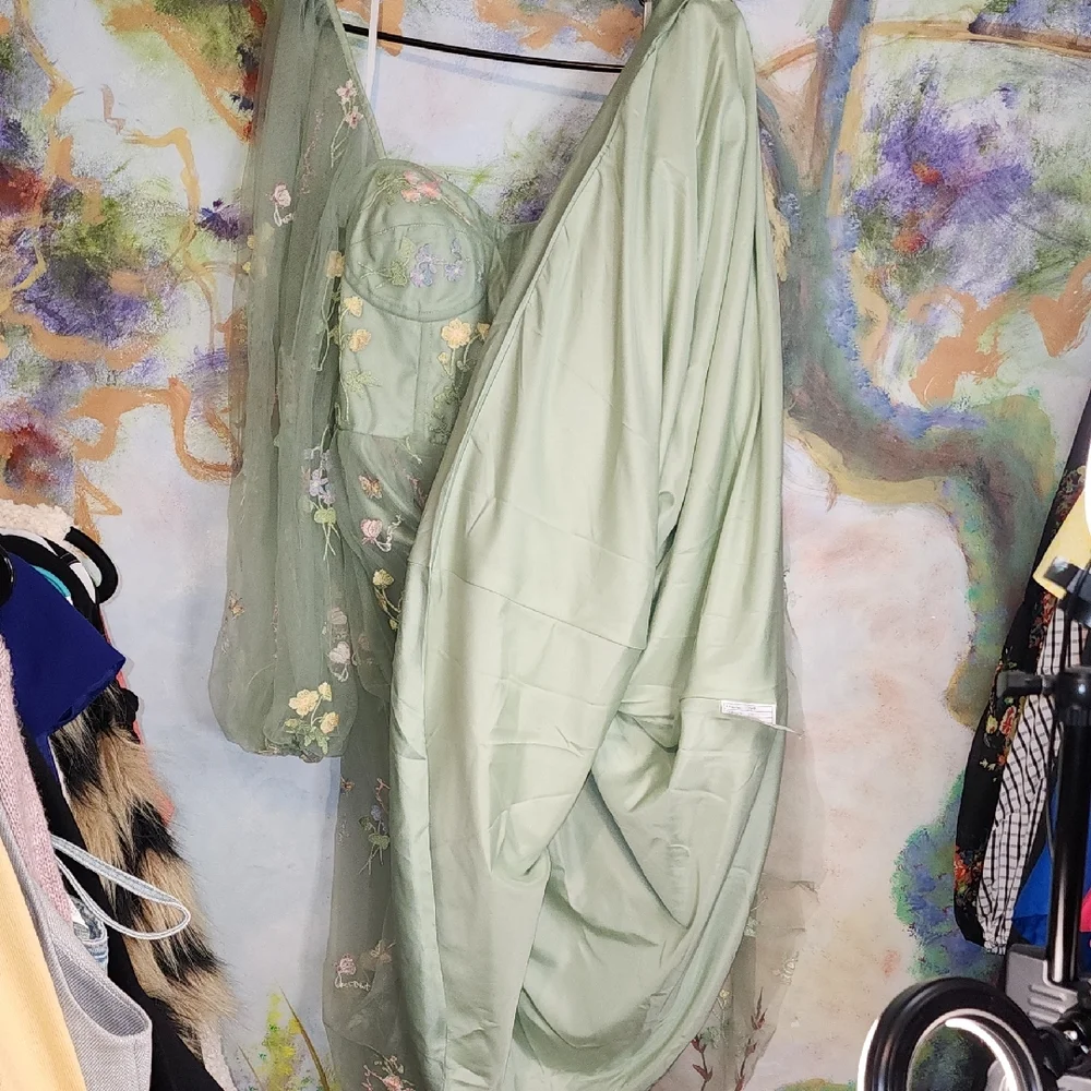 Elegant Floral Fairy Princess Corset Lng Sleeve Maxi Dress in Green Pink Floral - Picture 10 of 14